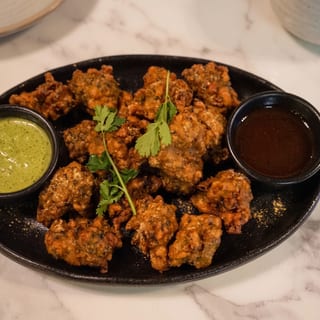 Mix-Veg Pakora (10 Pieces)